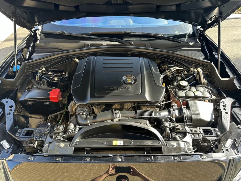 2018 Jaguar F-Pace - Image 8 of 9