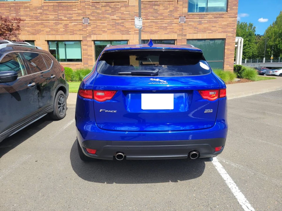 2018 Jaguar F-Pace - Image 13 of 24