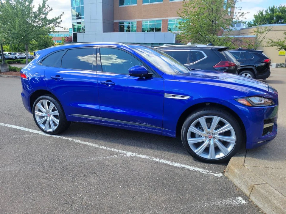 2018 Jaguar F-Pace - Image 8 of 24