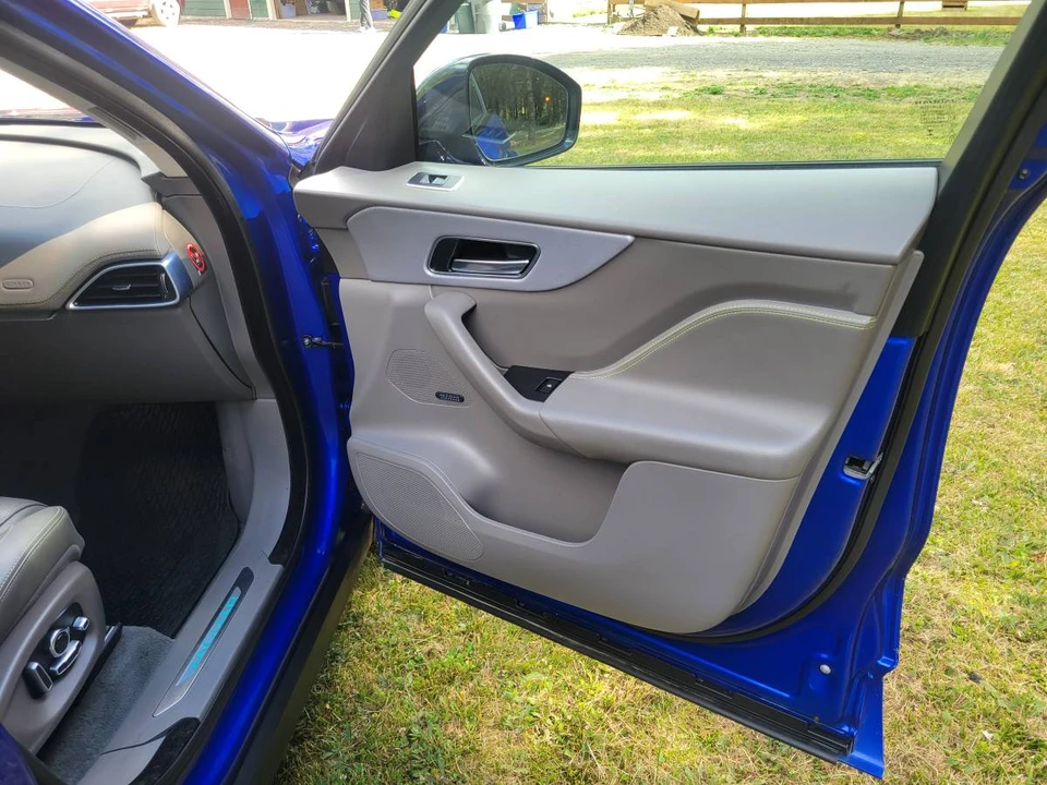 2018 Jaguar F-Pace - Image 21 of 24