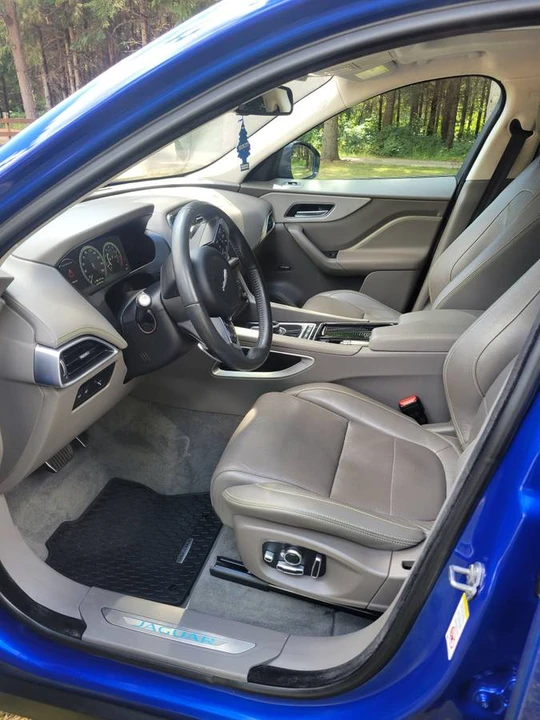 2018 Jaguar F-Pace - Image 4 of 24