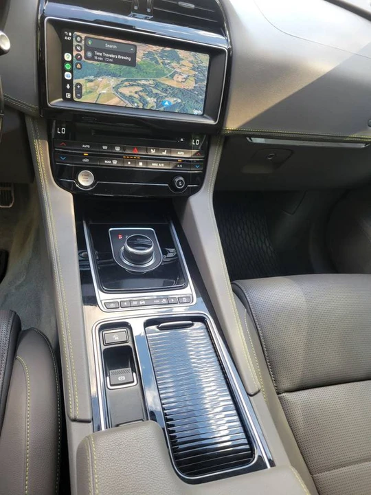 2018 Jaguar F-Pace - Image 23 of 24