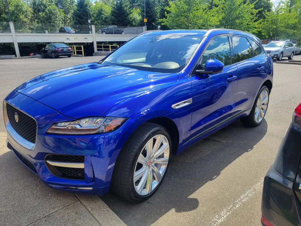 2018 Jaguar F-Pace - Image 10 of 24