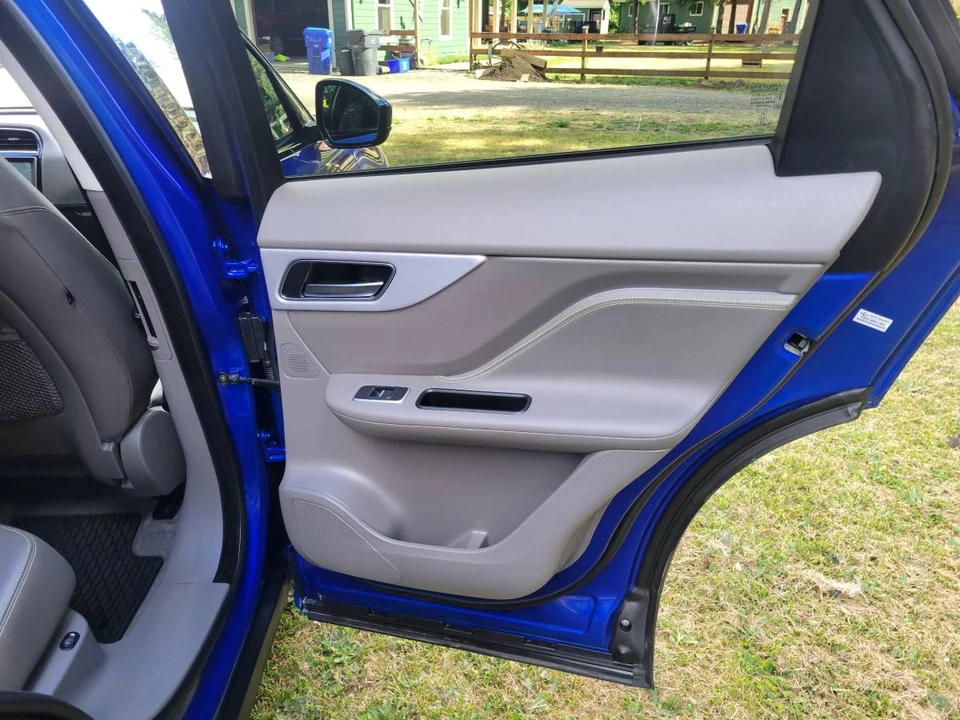 2018 Jaguar F-Pace - Image 18 of 24