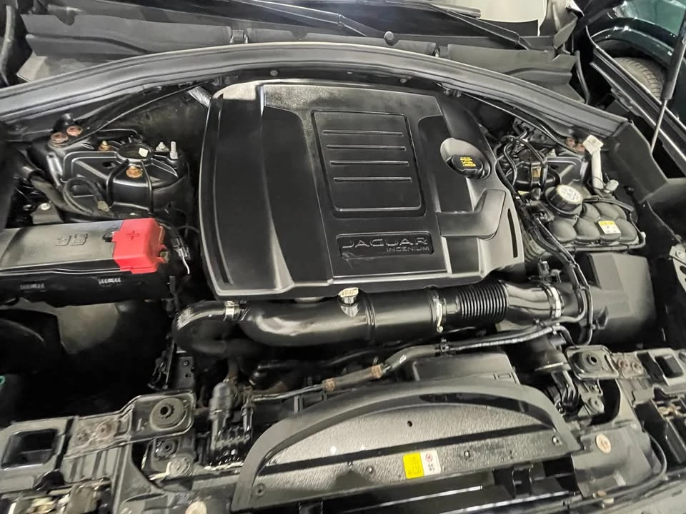 2018 Jaguar F-Pace - Image 19 of 20