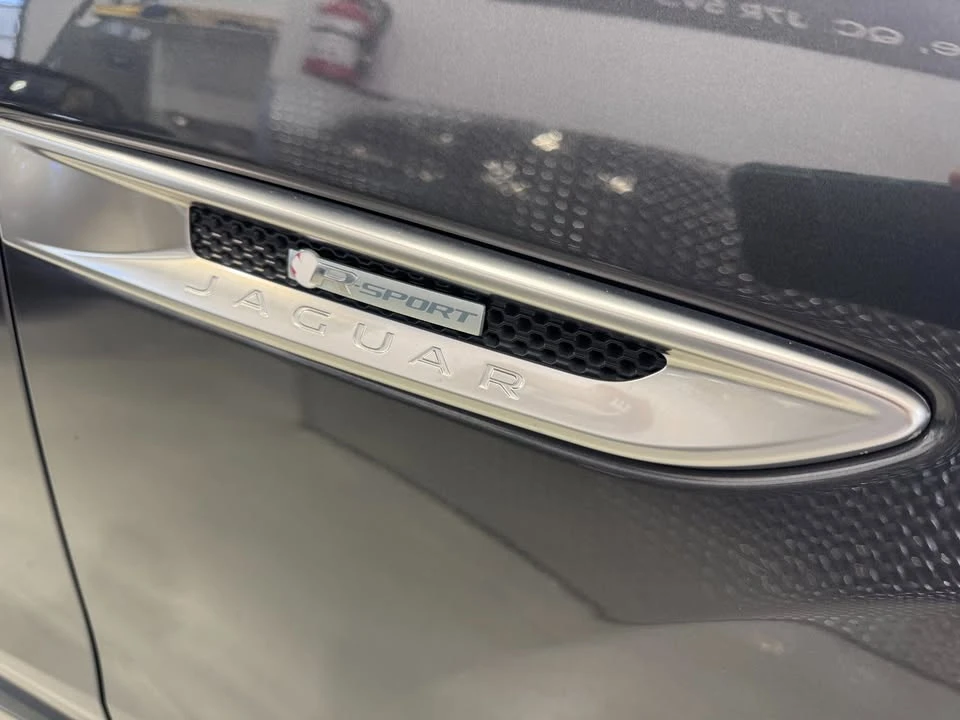 2018 Jaguar F-Pace - Image 2 of 20
