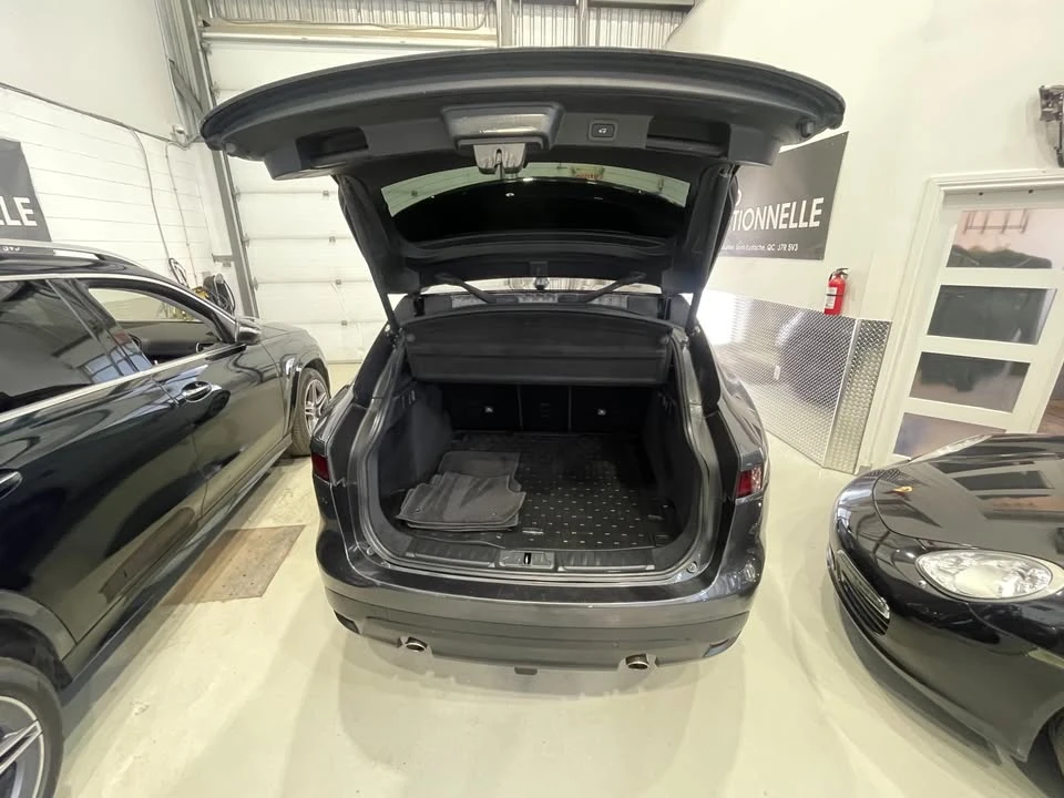 2018 Jaguar F-Pace - Image 13 of 20