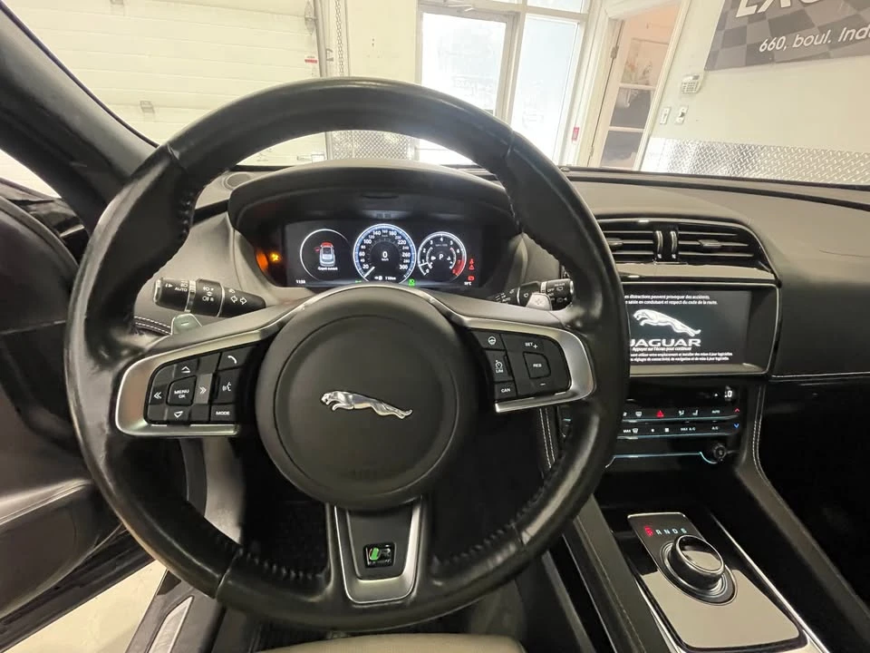 2018 Jaguar F-Pace - Image 7 of 20