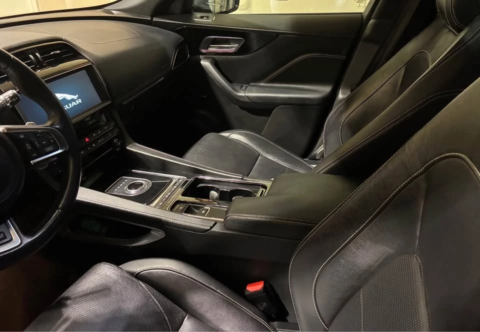 2018 Jaguar F-Pace - Image 2 of 10