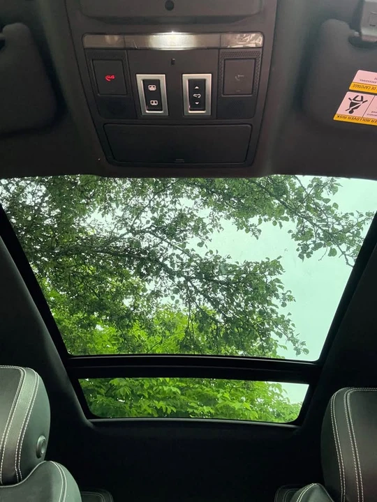 2018 Jaguar F-Pace - Image 8 of 10