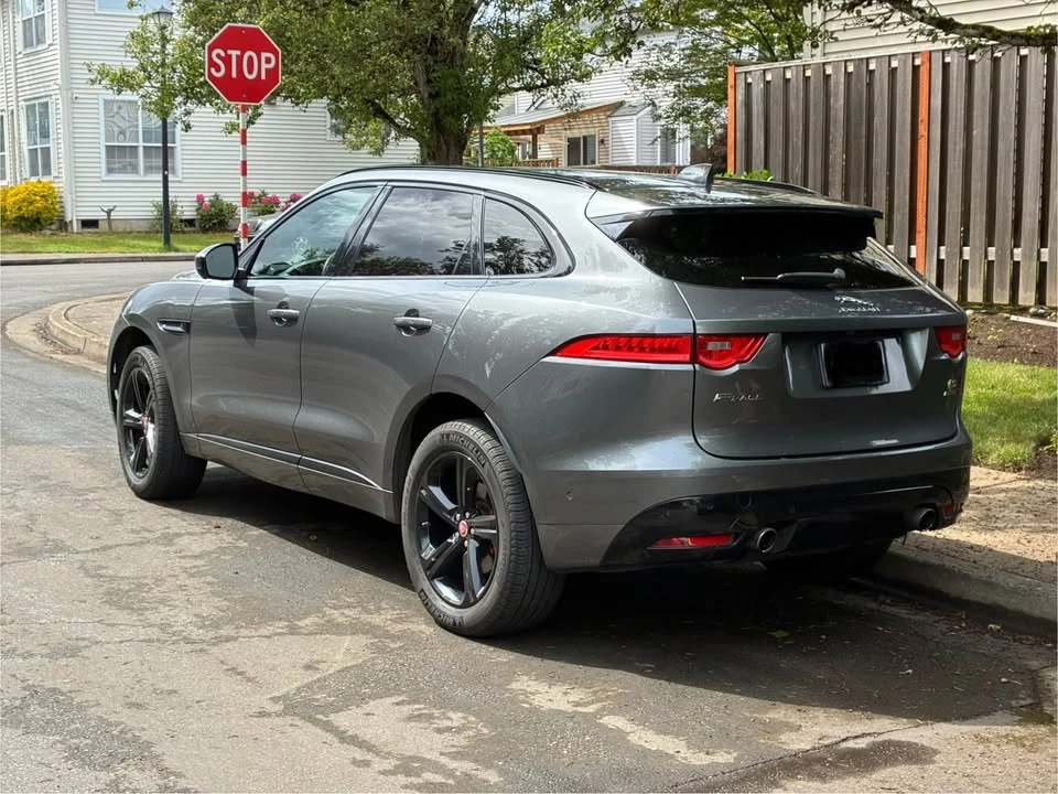 2018 Jaguar F-Pace - Image 6 of 10