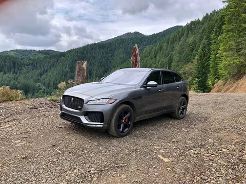 2018 Jaguar F-Pace S