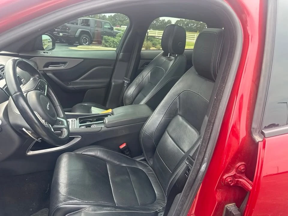 2018 Jaguar F-Pace - Image 7 of 10