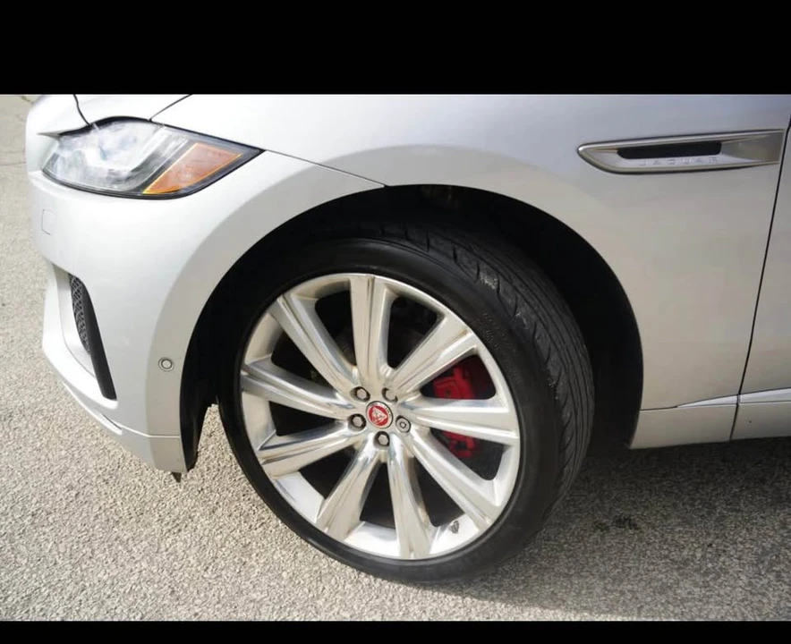 2018 Jaguar F-Pace - Image 2 of 20