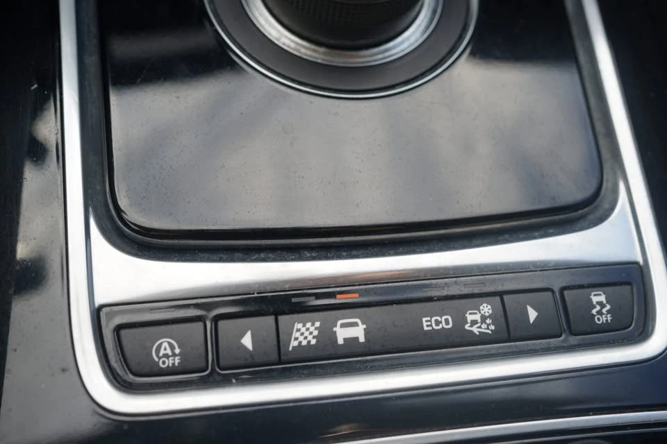 2018 Jaguar F-Pace - Image 20 of 20