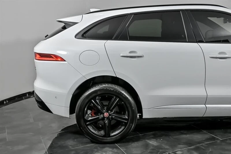 2018 Jaguar F-Pace - Image 12 of 21