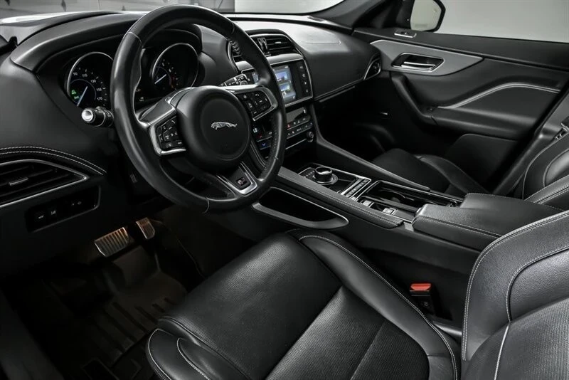 2018 Jaguar F-Pace - Image 19 of 21