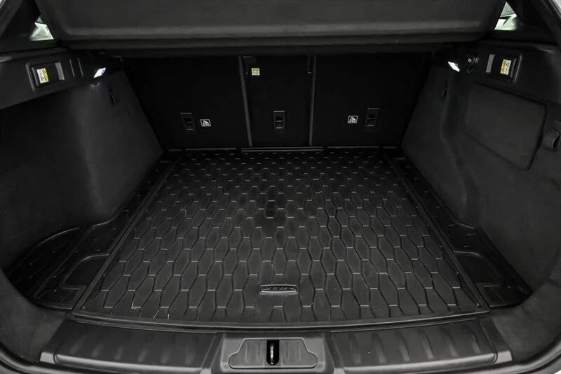 2018 Jaguar F-Pace - Image 15 of 21