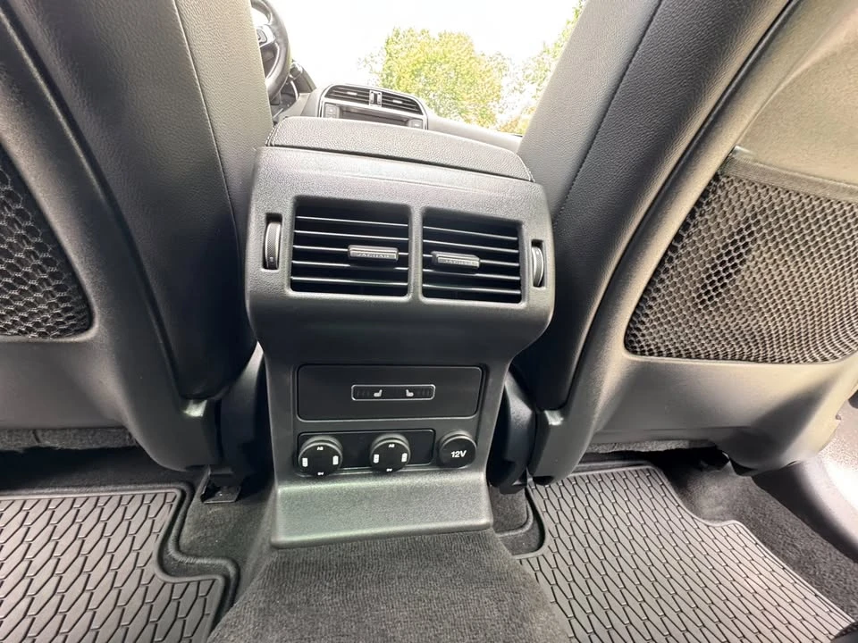 2018 Jaguar F-Pace - Image 15 of 20