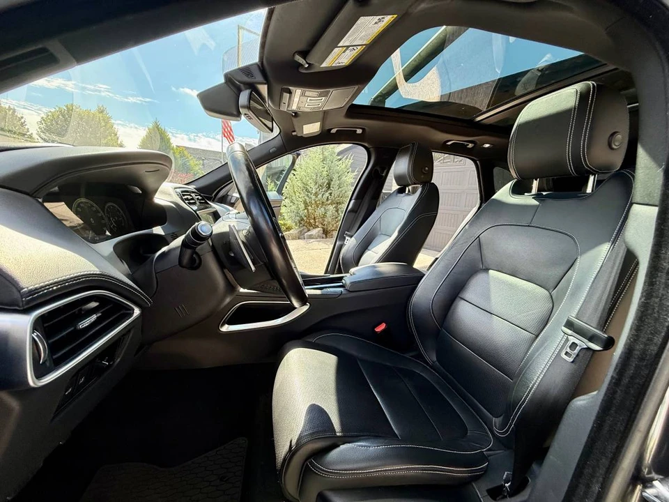 2018 Jaguar F-Pace - Image 8 of 11