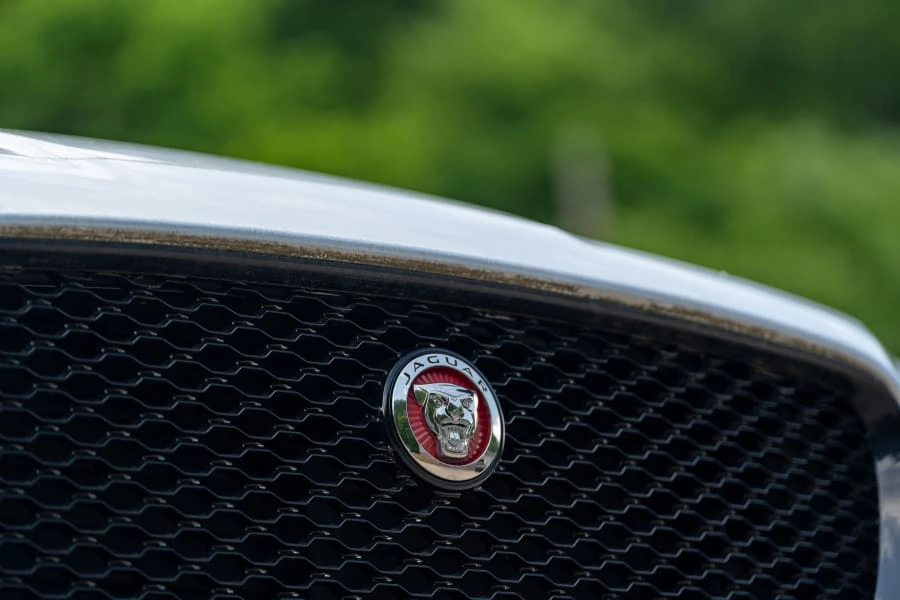 2018 Jaguar F-Pace - Image 7 of 26