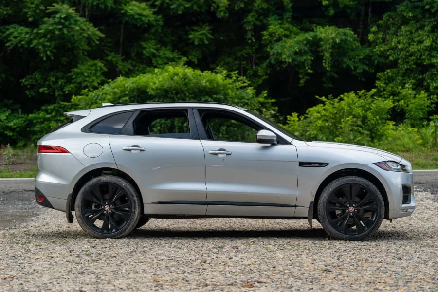 2018 Jaguar F-Pace - Image 2 of 26
