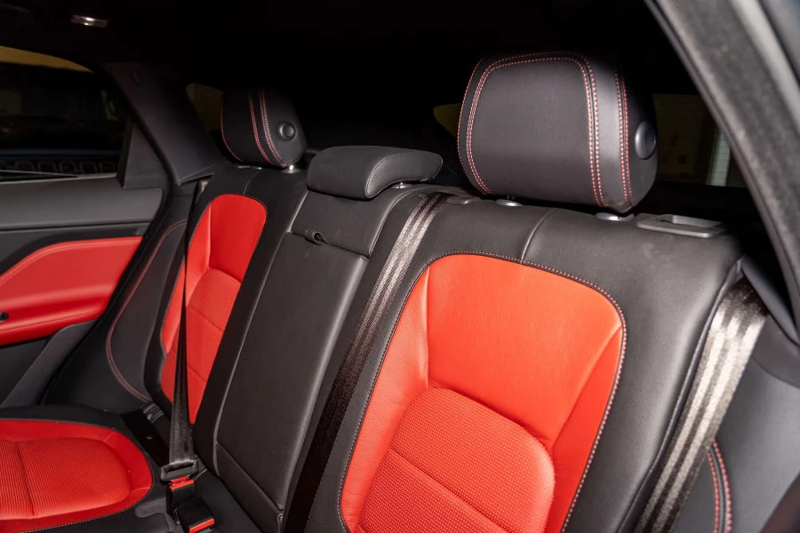 2018 Jaguar F-Pace - Image 17 of 26
