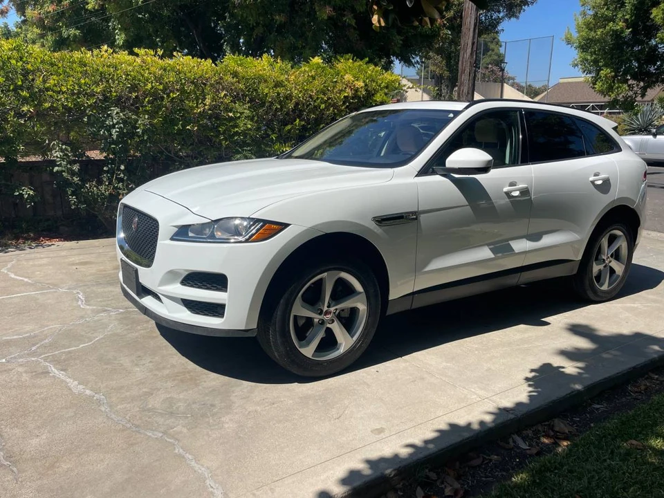 2018 Jaguar F-Pace - Image 3 of 22