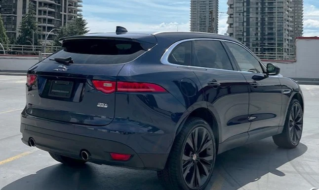 2018 Jaguar F-Pace - Image 6 of 8