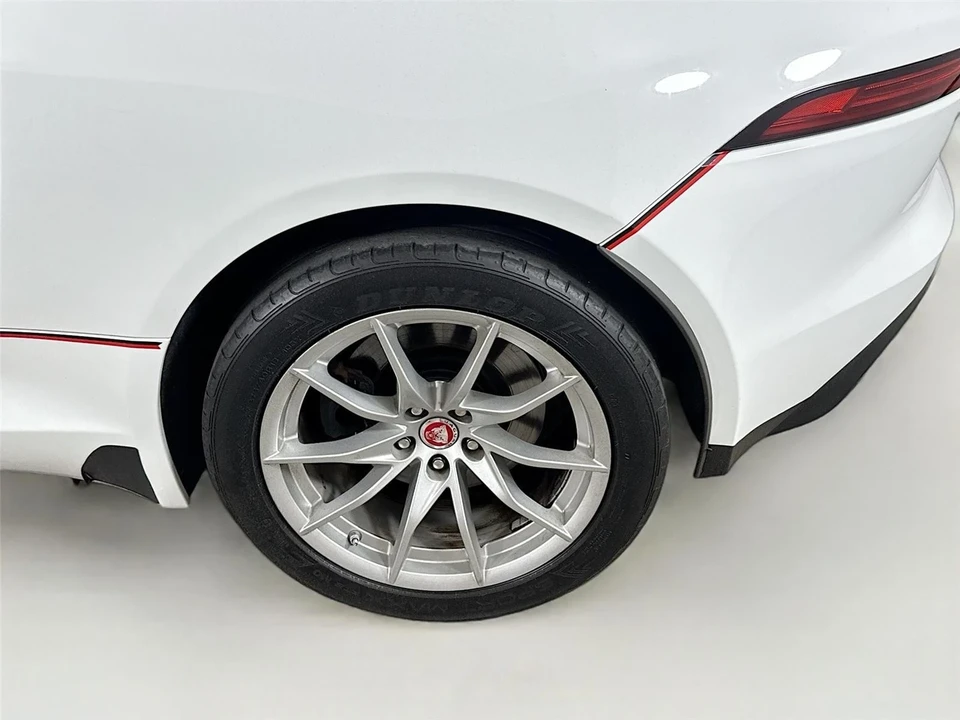 2018 Jaguar F-Type 1st Gen - Image 17 of 17