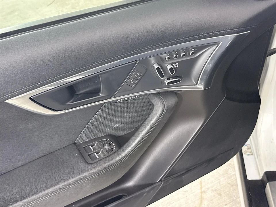 2018 Jaguar F-Type 1st Gen - Image 13 of 17