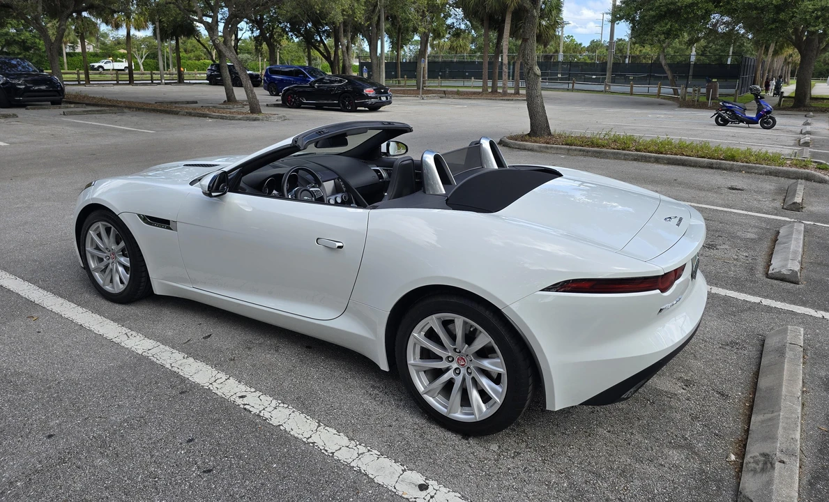 2018 Jaguar F-Type 1st Gen - Image 9 of 31