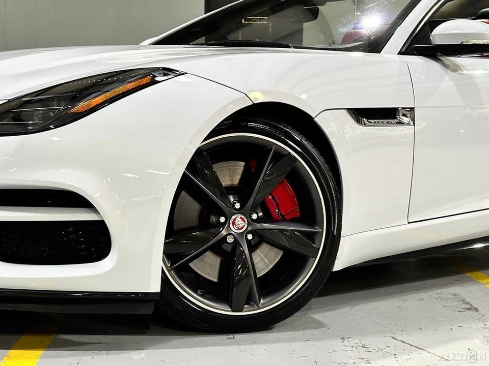 2018 Jaguar - Image 4 of 24