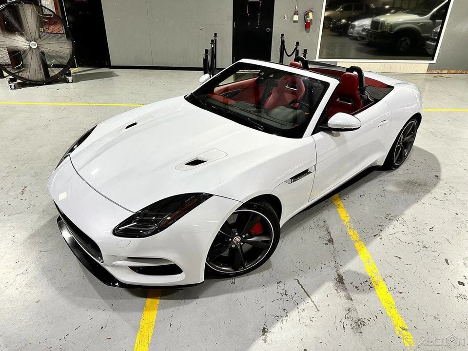 2018 Jaguar - Image 8 of 24