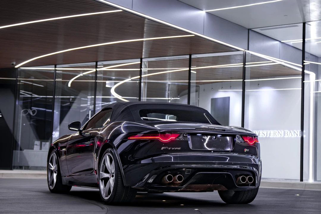 2018 Jaguar F-Type R 1st Gen - Image 25 of 31