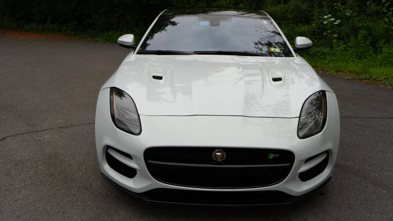 2018 Jaguar F-Type R 1st Gen - Image 19 of 31