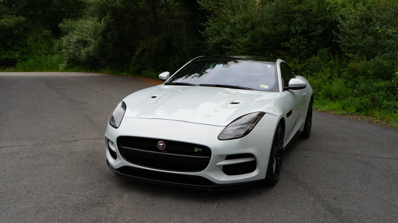 2018 Jaguar F-Type R 1st Gen - Image 16 of 31