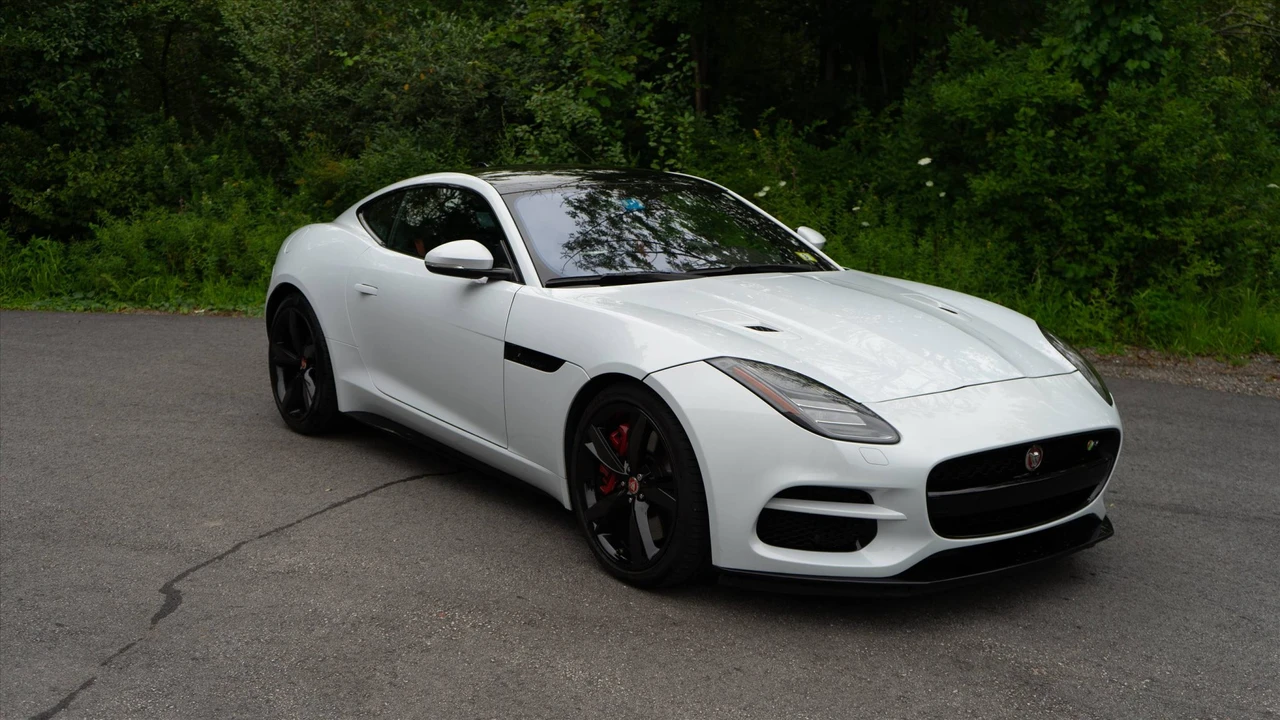 2018 Jaguar F-Type R 1st Gen - Image 18 of 31