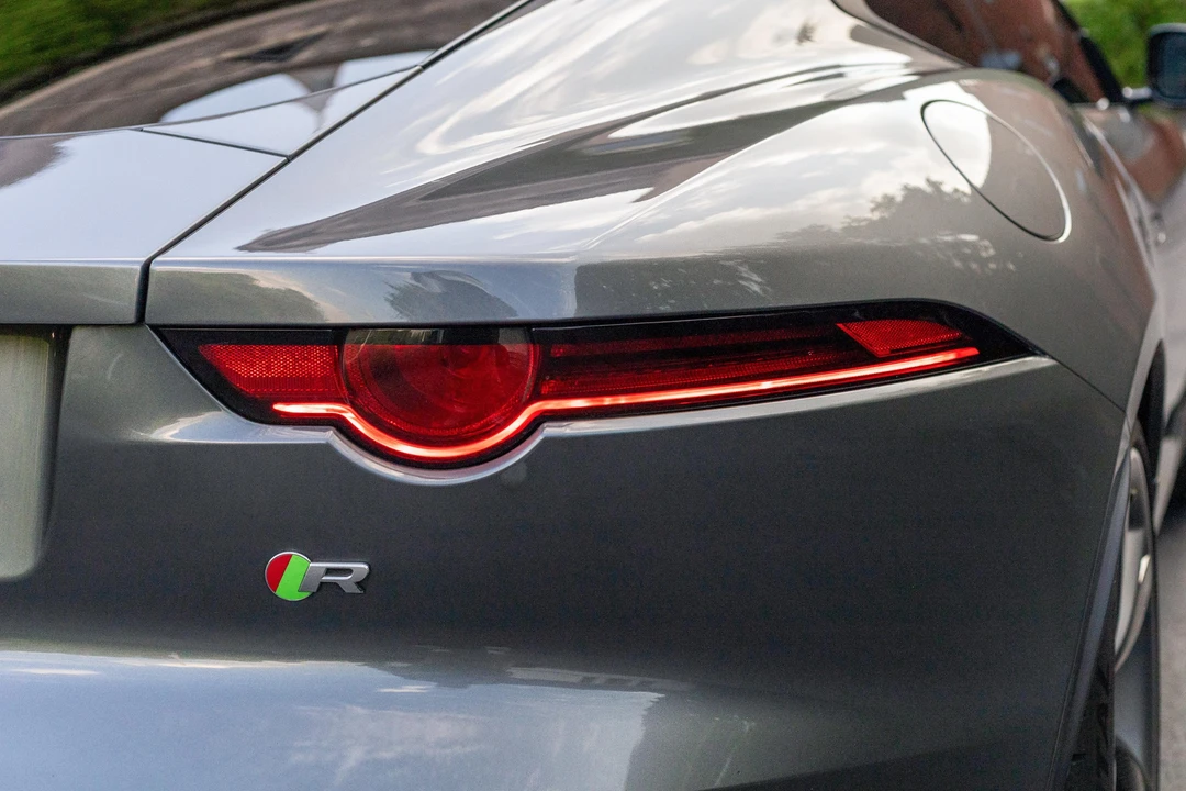 2018 Jaguar F-Type R 1st Gen - Image 20 of 31