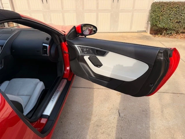 2018 Jaguar F-Type 1st Gen - Image 17 of 21