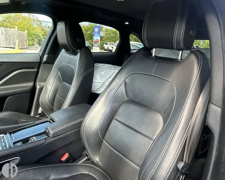 2018 Jaguar F-Pace - Image 9 of 12