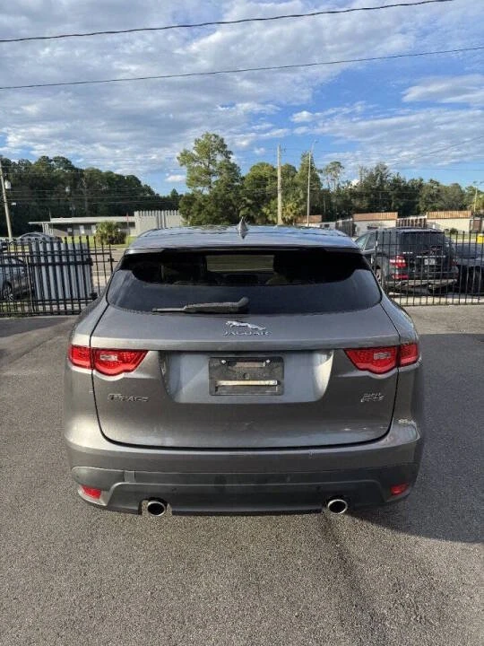 2018 Jaguar F-Pace - Image 5 of 10