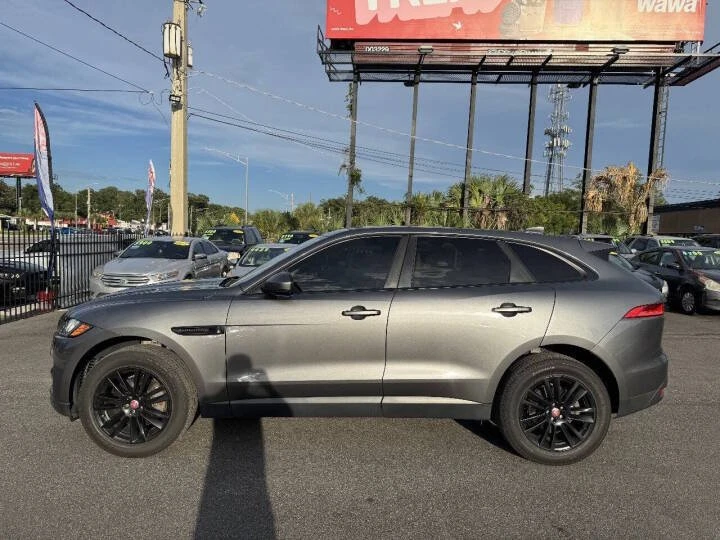 2018 Jaguar F-Pace - Image 7 of 10