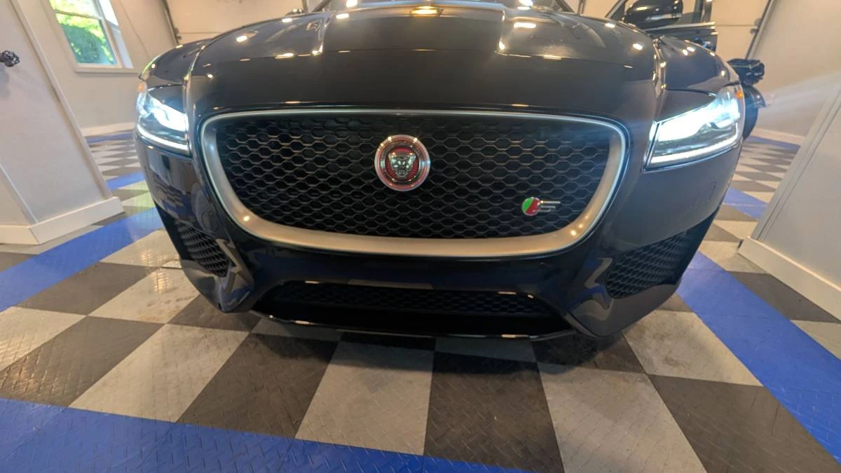 2018 Jaguar X260 XF - Image 10 of 24