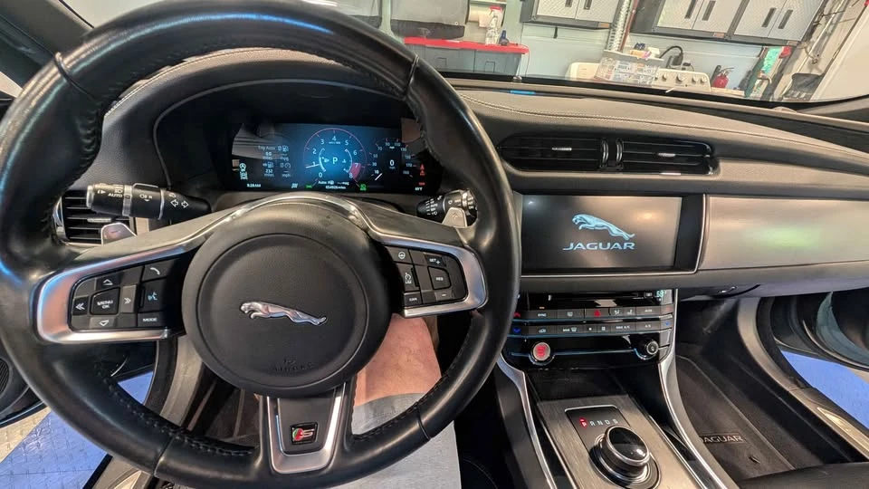 2018 Jaguar X260 XF - Image 8 of 20