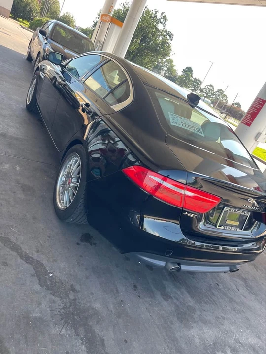 2018 Jaguar X-Type - Image 2 of 7