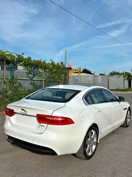 2018 Jaguar XE