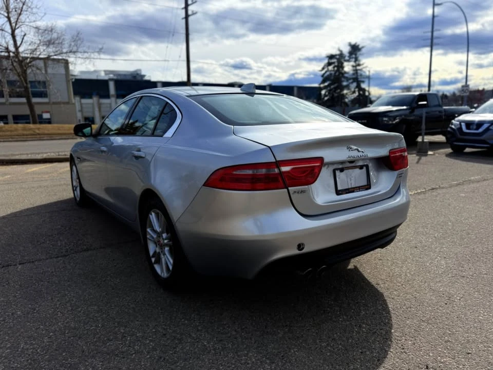 2018 Jaguar XE - Image 6 of 14