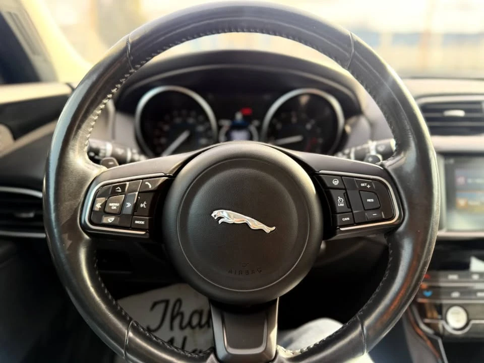 2018 Jaguar XE - Image 9 of 14