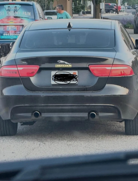 2018 Jaguar XE - Image 2 of 2